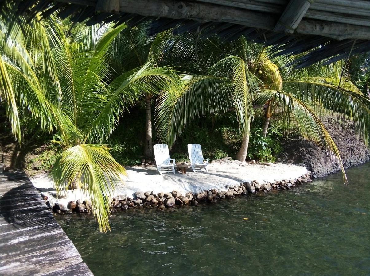 El Toucan Loco Floating Lodges Tierra Oscura Exterior foto