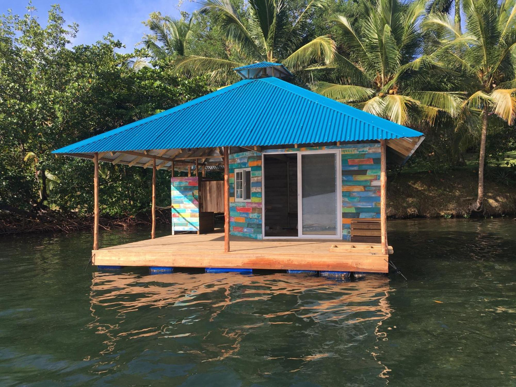 El Toucan Loco Floating Lodges Tierra Oscura Exterior foto